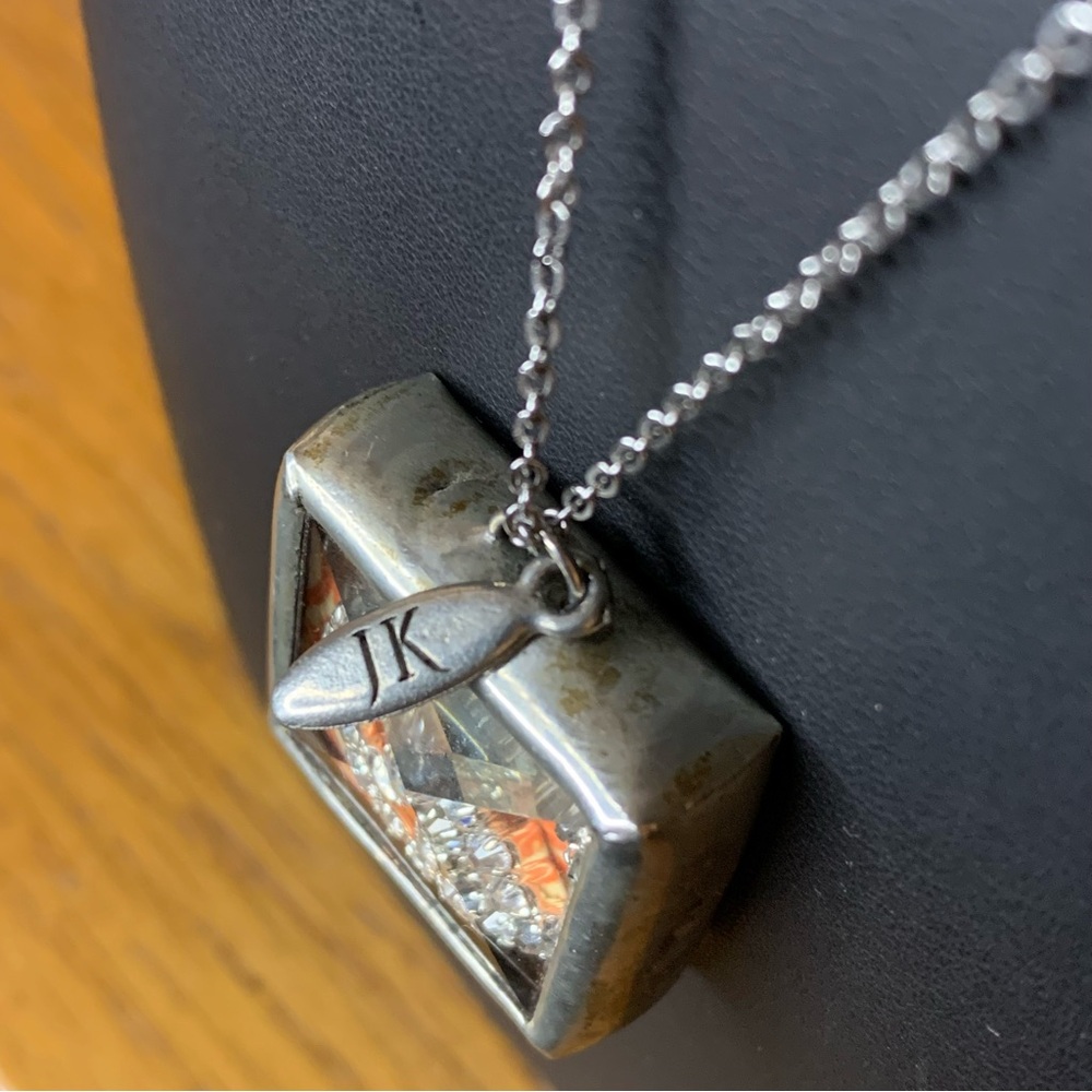 Jewel Kade Vintage Pewter Glitter Orange Peace Sign Pendant and Chain - Picture 4 of 10